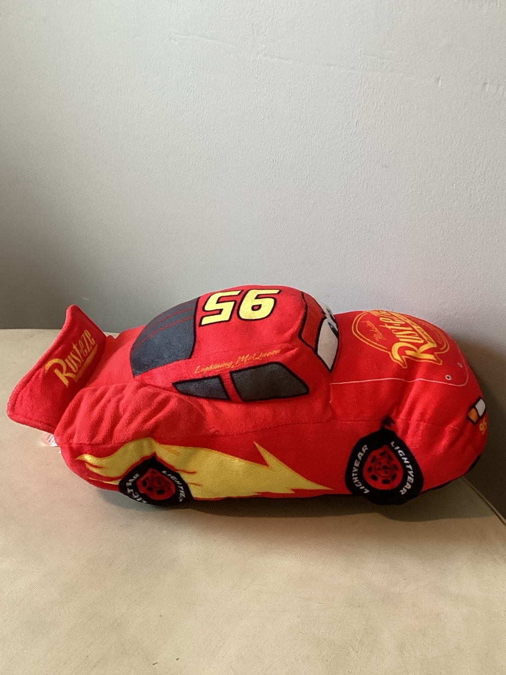 Disney Pixar Cars Red Lightning McQueen Plush Stuffed Toy 18 Inch - Picture 3 of 8